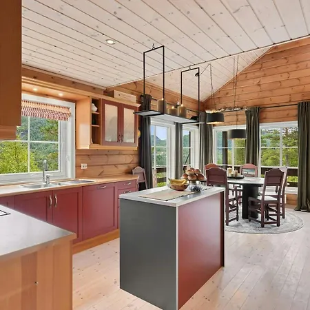 Modern With Panoramic Views In Solheimsdalen * Tjorhom