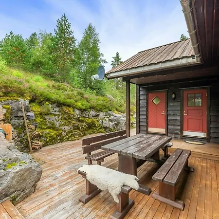 Modern With Panoramic Views In Solheimsdalen *